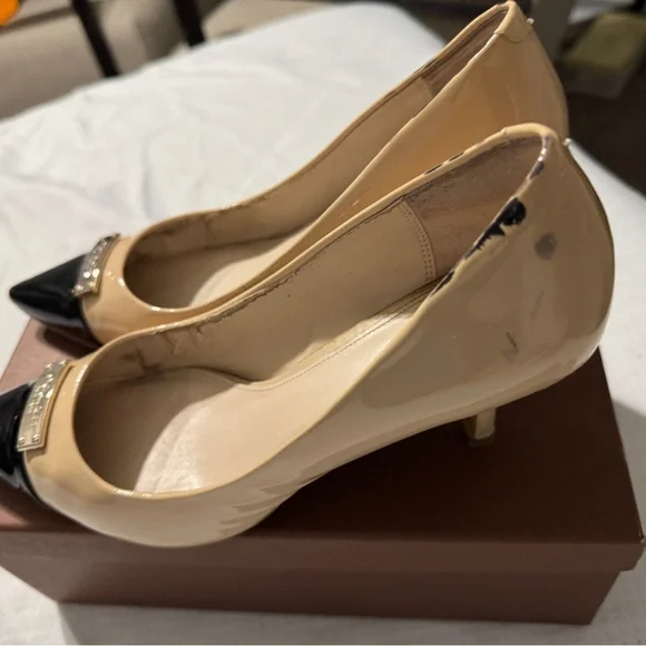 PreOwned Woman’s Coach Zan - Picture 2 of 6